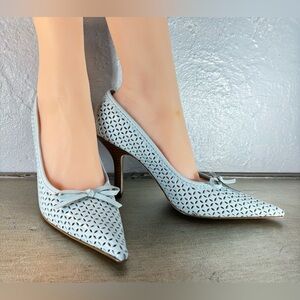 Vintage SAM & LIBBY Laser-Cut Stiletto with a Faux Stacked Wooden Heel Size 81/2